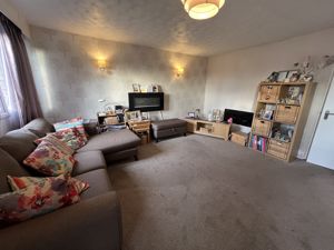 Lounge Diner- click for photo gallery